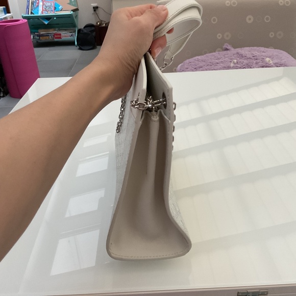 Rouette White Leather Bag - Picture 4 of 9